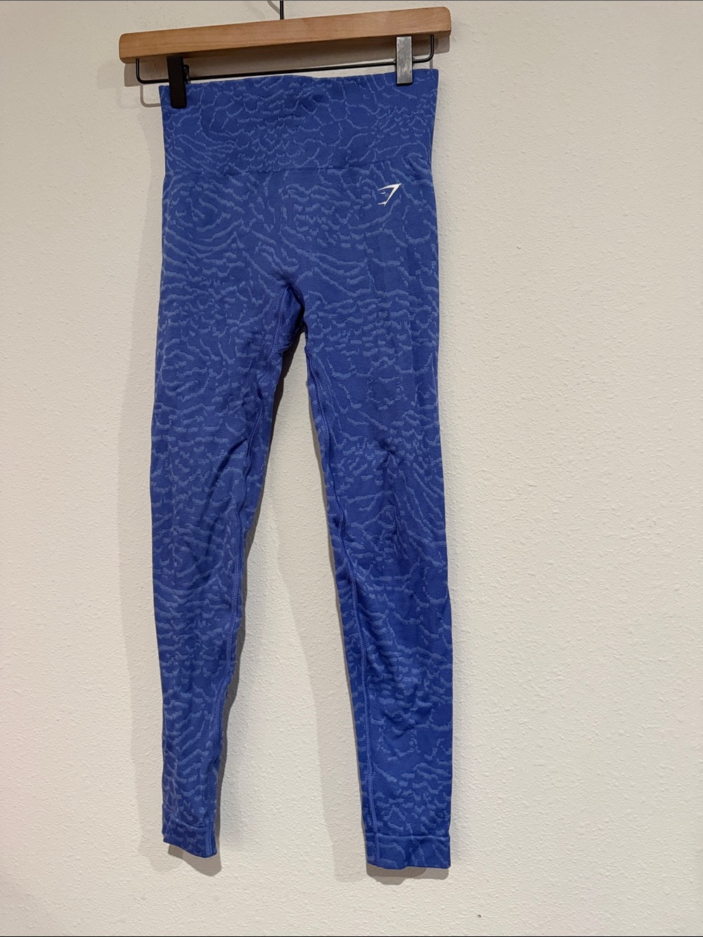 Gymshark High-Waist Navy Printed Leggings - Picture 2 of 3